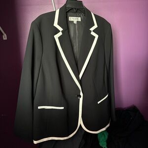Jones studio brand blazer for woman 18w size